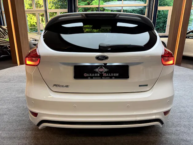 Ford Focus 1.0i EcoB 125 ST-Line Automat