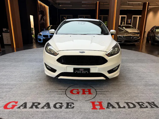 Ford Focus 1.0i EcoB 125 ST-Line Automat