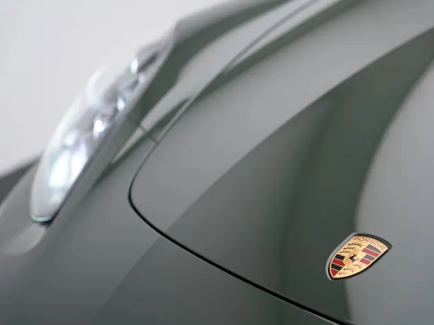 Porsche Panamera 4 E-Hybrid Platinum Edition