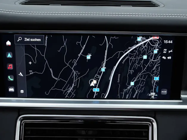 Porsche Panamera 4 E-Hybrid Platinum Edition