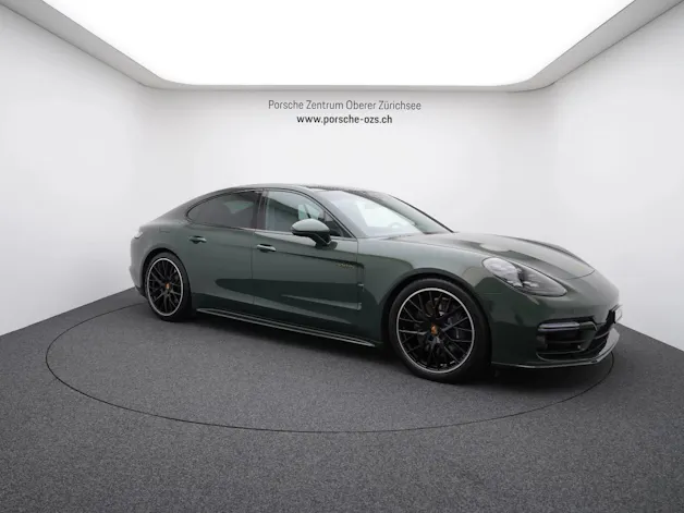 Porsche Panamera 4 E-Hybrid Platinum Edition