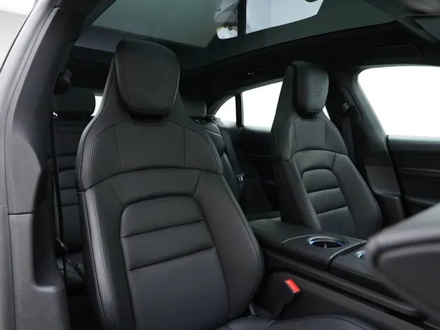 Porsche Taycan 4S Cross Turismo