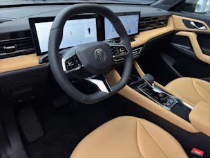 MG HS 1.5 PHEV Luxury