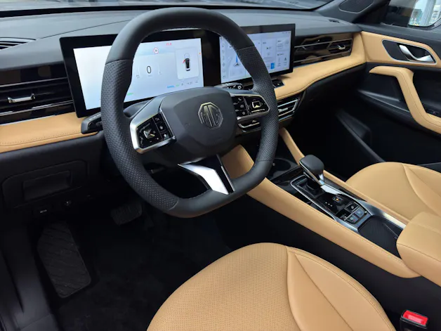 MG HS 1.5 PHEV Luxury