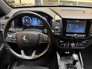 SsangYong Grand Musso 2.2 e-XDI Sapphire