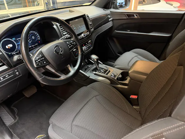 SsangYong Grand Musso 2.2 e-XDI Sapphire