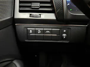 SsangYong Grand Musso 2.2 e-XDI Sapphire