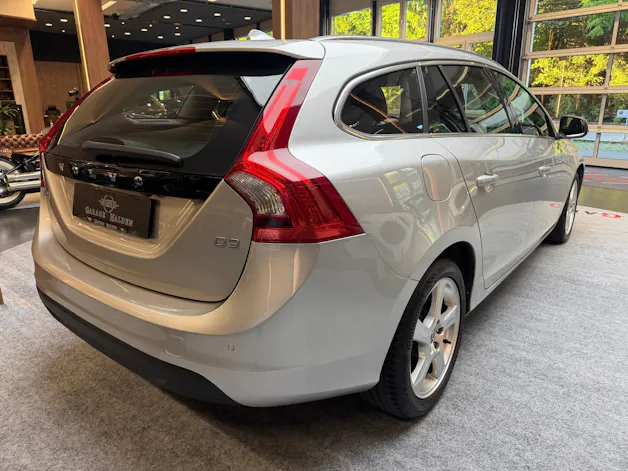 Volvo V60 2.0 D3 Summum