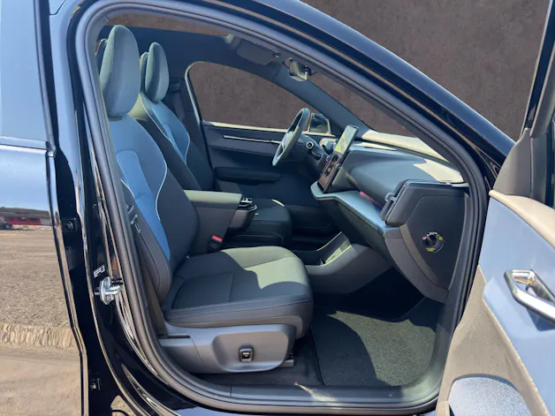 Volvo EX30 E60 Twin Ultra Performance Sw. Black Ed. AWD