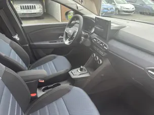 Dacia Jogger HEV 155 Journey