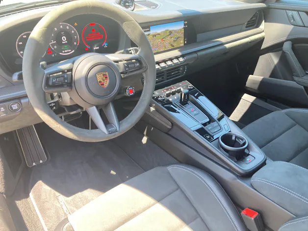 Porsche 911 Carrera 4 GTS Coupé