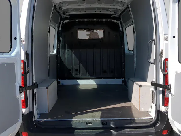 Renault Master T33 2.3dCi 135 L2H2