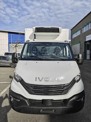 Iveco 35S16A8 mit Kühlaufbau