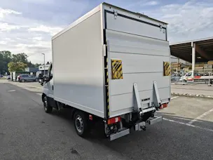 Iveco 35S16A8 mit Kühlaufbau