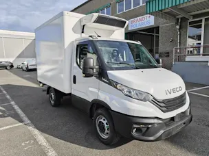 Iveco 35S16A8 mit Kühlaufbau