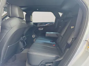 Bentley Bentayga Speed- mehrere Fahrzeuge im Vorlauf. Kontaktieren Sie uns bitte für mehr Informationen.