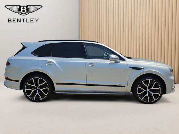 Bentley Bentayga Speed- mehrere Fahrzeuge im Vorlauf. Kontaktieren Sie uns bitte für mehr Informationen.