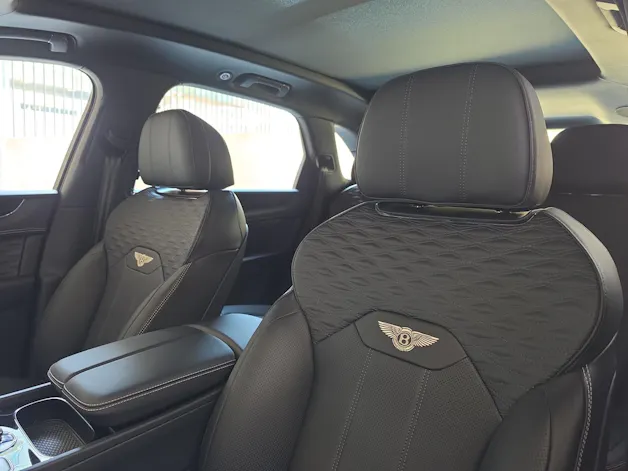 Bentley Bentayga Speed- mehrere Fahrzeuge im Vorlauf. Kontaktieren Sie uns bitte für mehr Informationen.