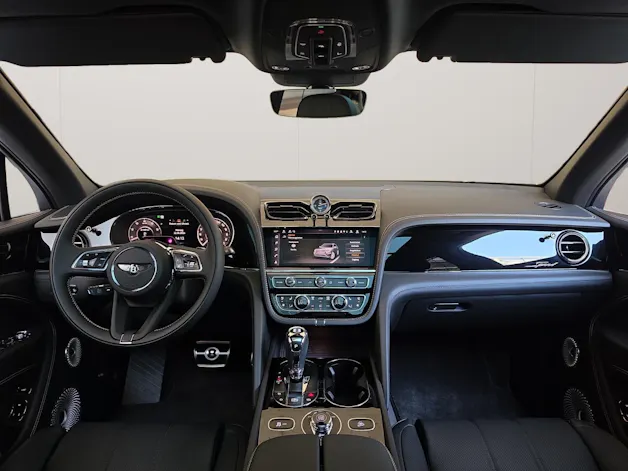 Bentley Bentayga Speed- mehrere Fahrzeuge im Vorlauf. Kontaktieren Sie uns bitte für mehr Informationen.