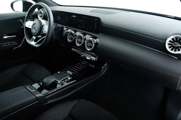 Mercedes-Benz A 220 d AMG Line