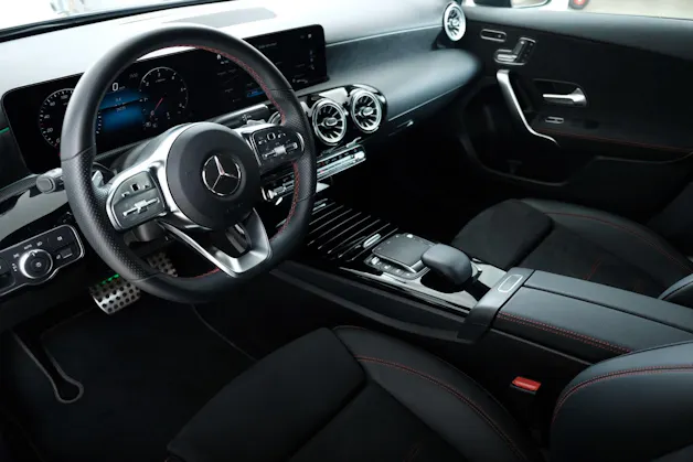 Mercedes-Benz A 220 d AMG Line