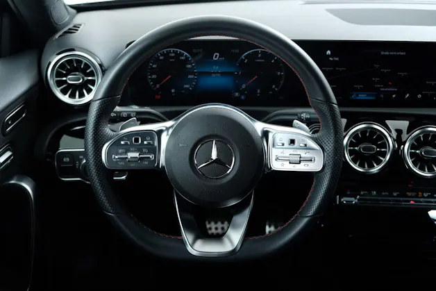 Mercedes-Benz A 220 d AMG Line