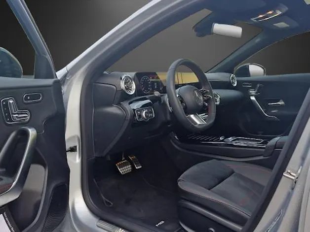 MERCEDES-BENZ A 180 d 8G-DCT