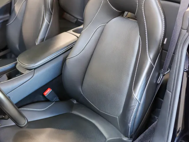 Aston Martin Vanquish S Volante V12 Touchtronic 3