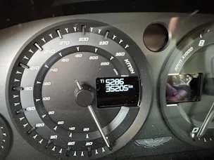 Aston Martin Vanquish S Volante V12 Touchtronic 3