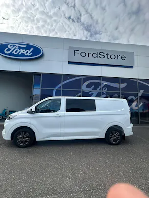 Ford Transit Custom Van 320 L2 2.0 Ltd./170CV/Aut.
