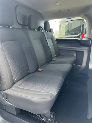 Ford Transit Custom Van 320 L2 2.0 Ltd./170CV/Aut.