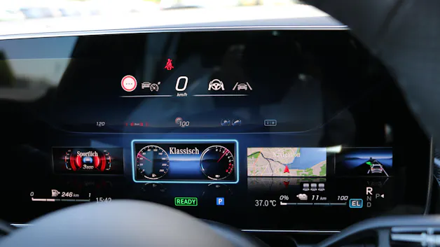 Mercedes-Benz GLC 400 e 4MATIC with EQ-Star Hybrid