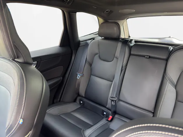 VOLVO XC60 T8 eAWD PluginHybrid Plus Dark Geartronic
