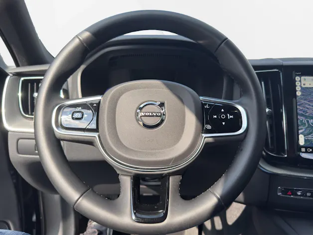 VOLVO XC60 T8 eAWD PluginHybrid Plus Dark Geartronic