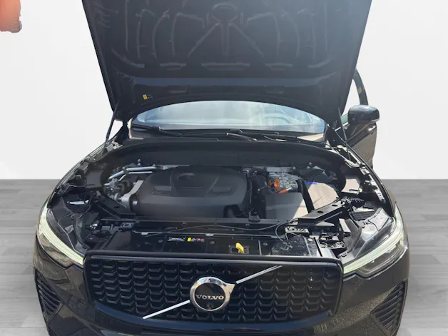 VOLVO XC60 T8 eAWD PluginHybrid Plus Dark Geartronic