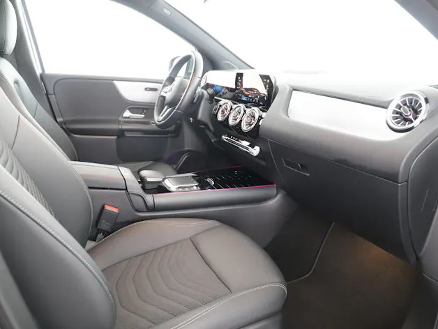 Mercedes-Benz B 220 d 4M Swiss Star