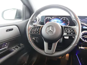 Mercedes-Benz B 220 d 4M Swiss Star