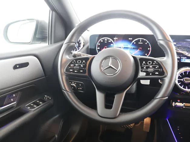 Mercedes-Benz B 220 d 4M Swiss Star