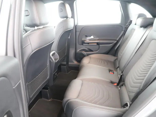 Mercedes-Benz B 220 d 4M Swiss Star