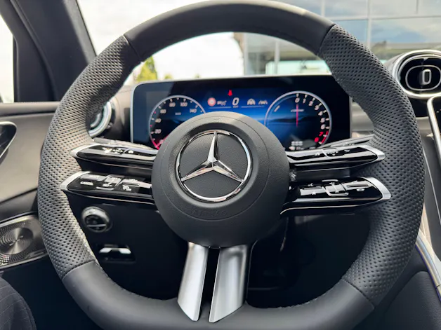 Mercedes-Benz GLC 400 e 4MATIC with EQ-Star Hybrid