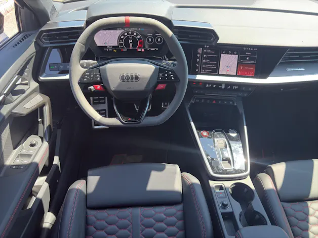Audi RS3 Limousine 2.5 TFSI quattro S-Tronic