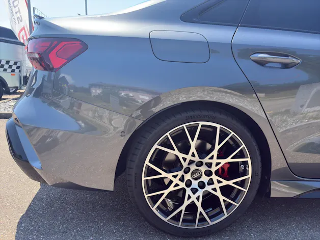 Audi RS3 Limousine 2.5 TFSI quattro S-Tronic