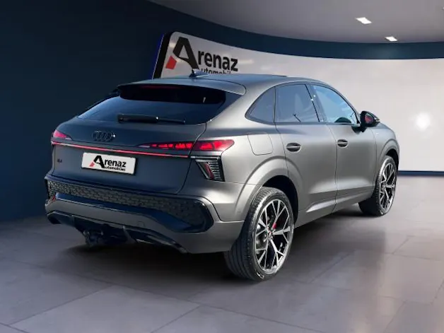 Audi Q3 Sportback e-hybrid 200 kW S tronig