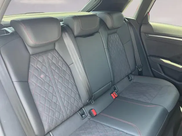 Audi A3 Sportback TFSI e 200 kW S line Attraction S tronic