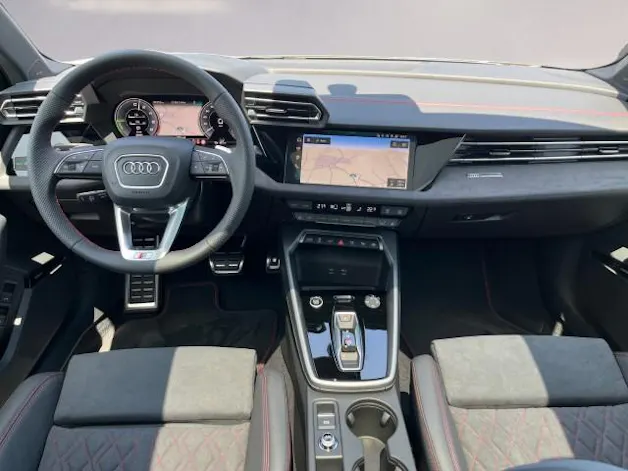 Audi A3 Sportback TFSI e 200 kW S line Attraction S tronic