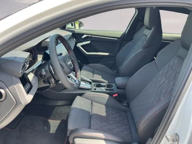 Audi A3 Sportback TFSI e 200 kW S line Attraction S tronic