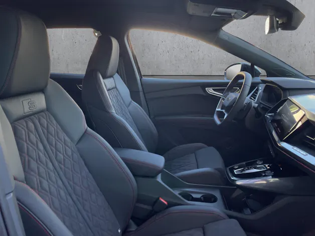 Audi Q4 e-tron 45 Edition Swiss Ski quattro