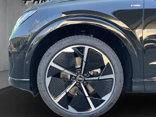 Audi Q4 e-tron 45 Edition Swiss Ski quattro