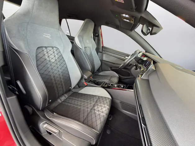 VW Golf 2.0 TDI R-Line DSG