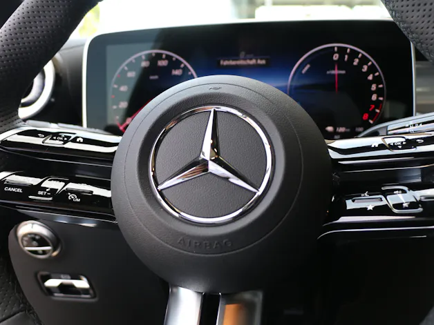 Mercedes-Benz GLC 400 e 4MATIC with EQ-Star Hybrid